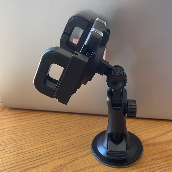 Adjustable Car Windshield Mount for Phones, MP3 Player, Navigation Device - Picture 2 of 5